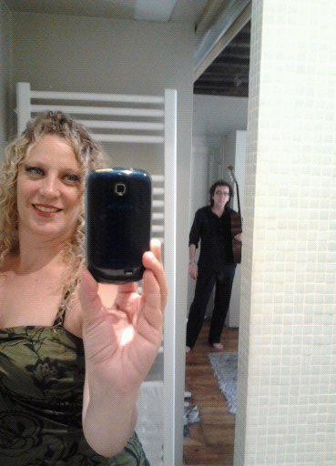 Mike y Mona en escena